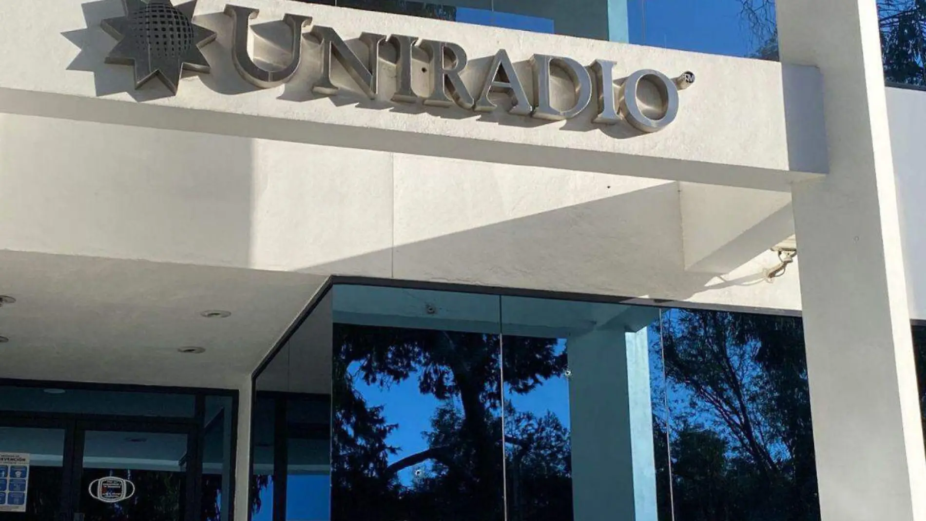 Atacan instalaciones de la empresa Uniradio en Tijuana 